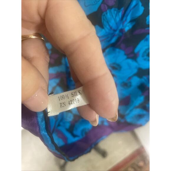 80s Silk 28” Square Scarf Blue Purple Black Hand Rolled Hem - Picture 3 of 7